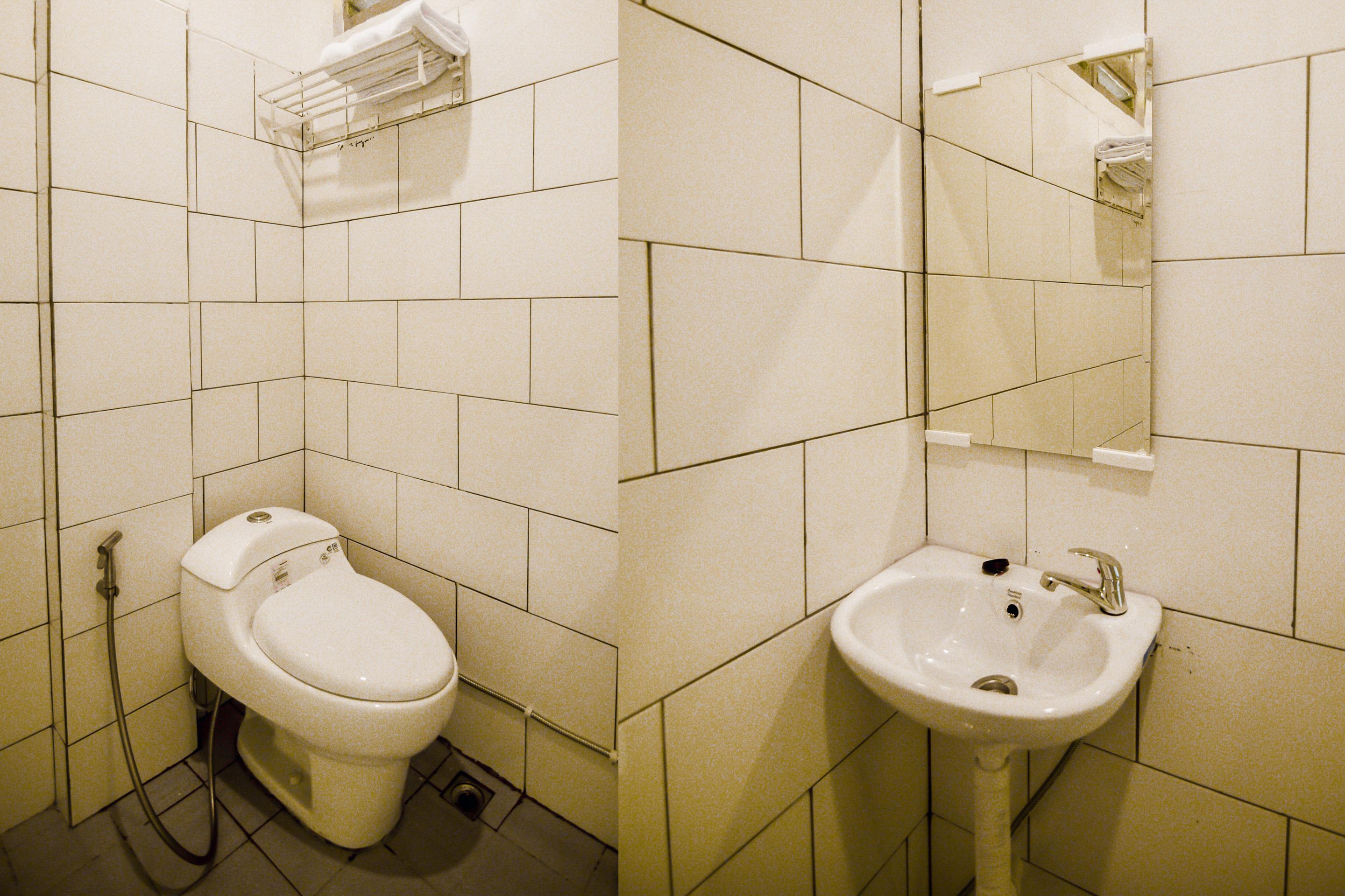 Oyo 183 The Pipe House Hotel Палембанг Екстериор снимка
