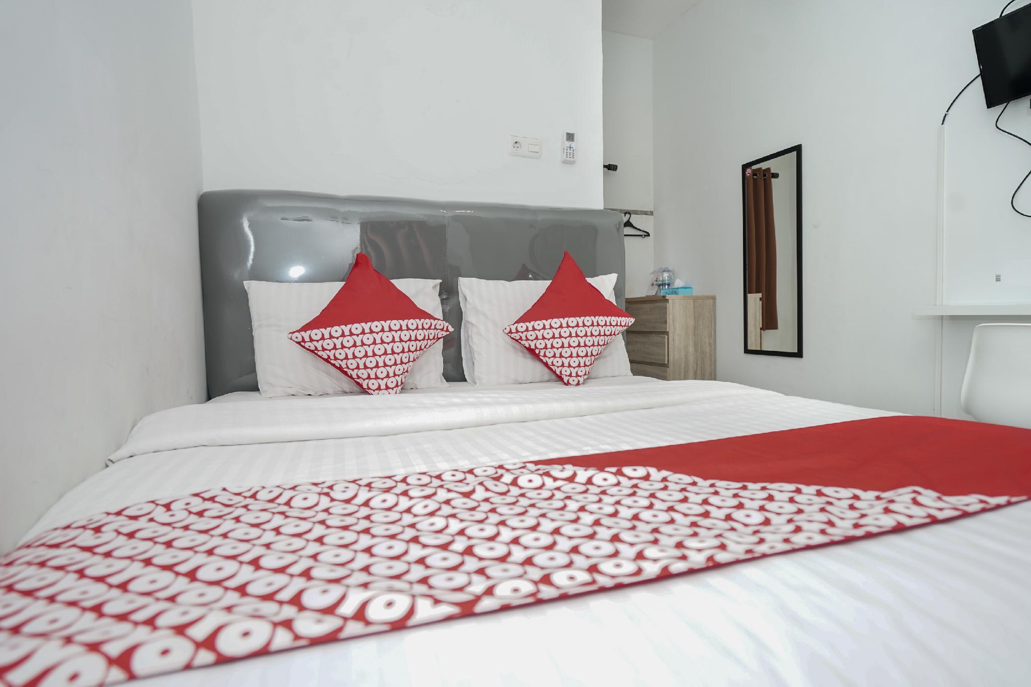 Oyo 183 The Pipe House Hotel Палембанг Екстериор снимка