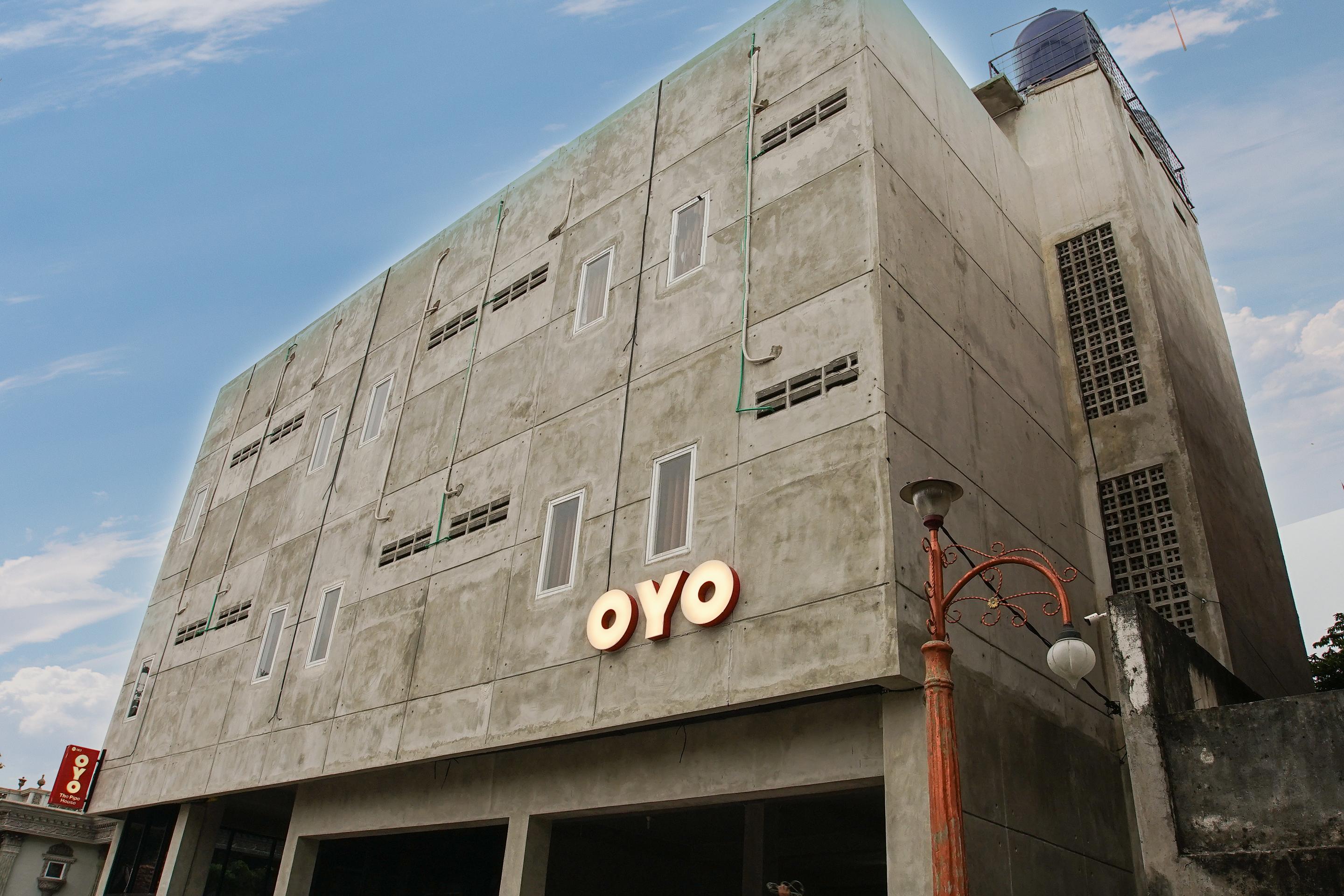 Oyo 183 The Pipe House Hotel Палембанг Екстериор снимка